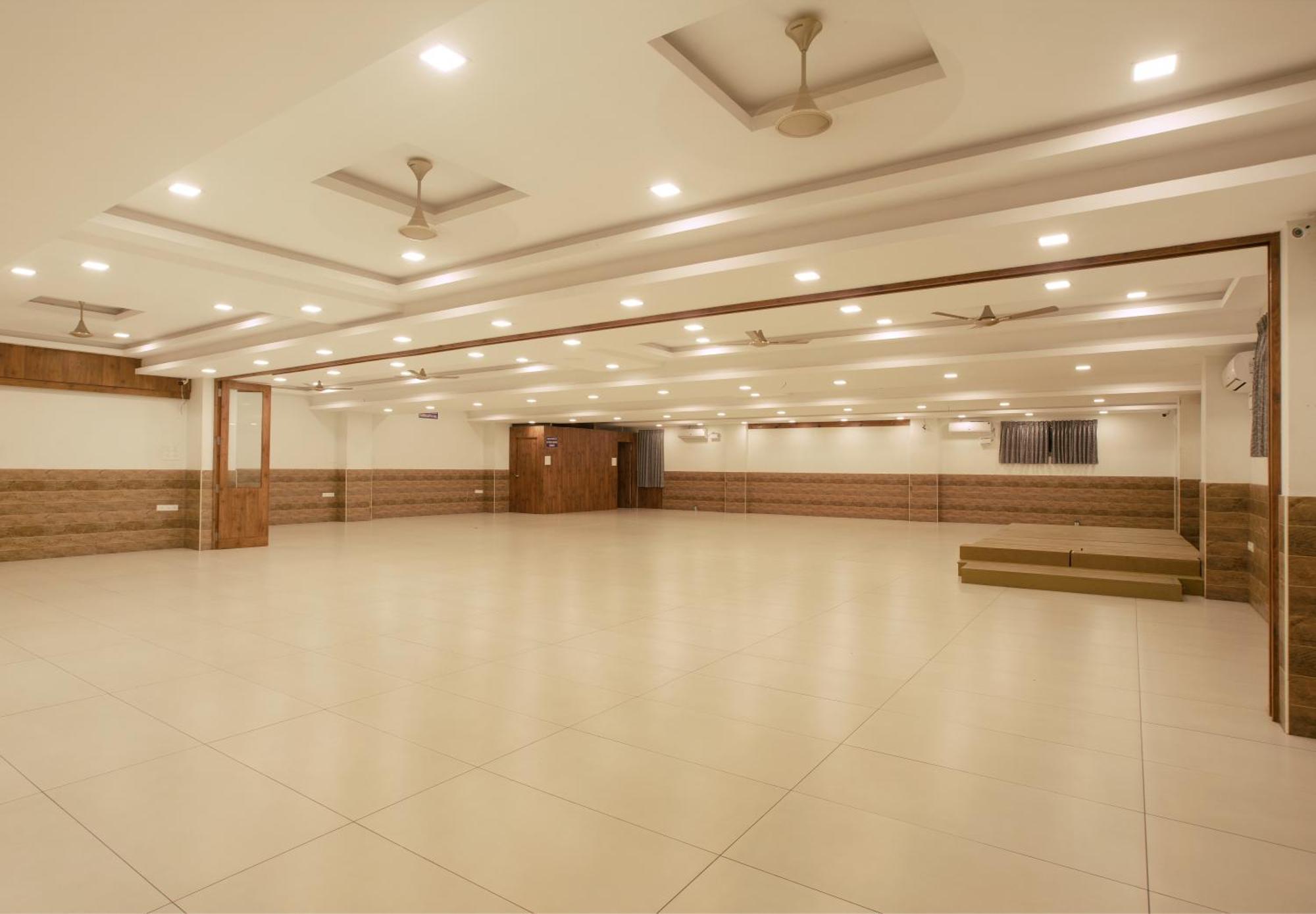 Manjhi Residency 호텔 Tiruchirappalli 외부 사진