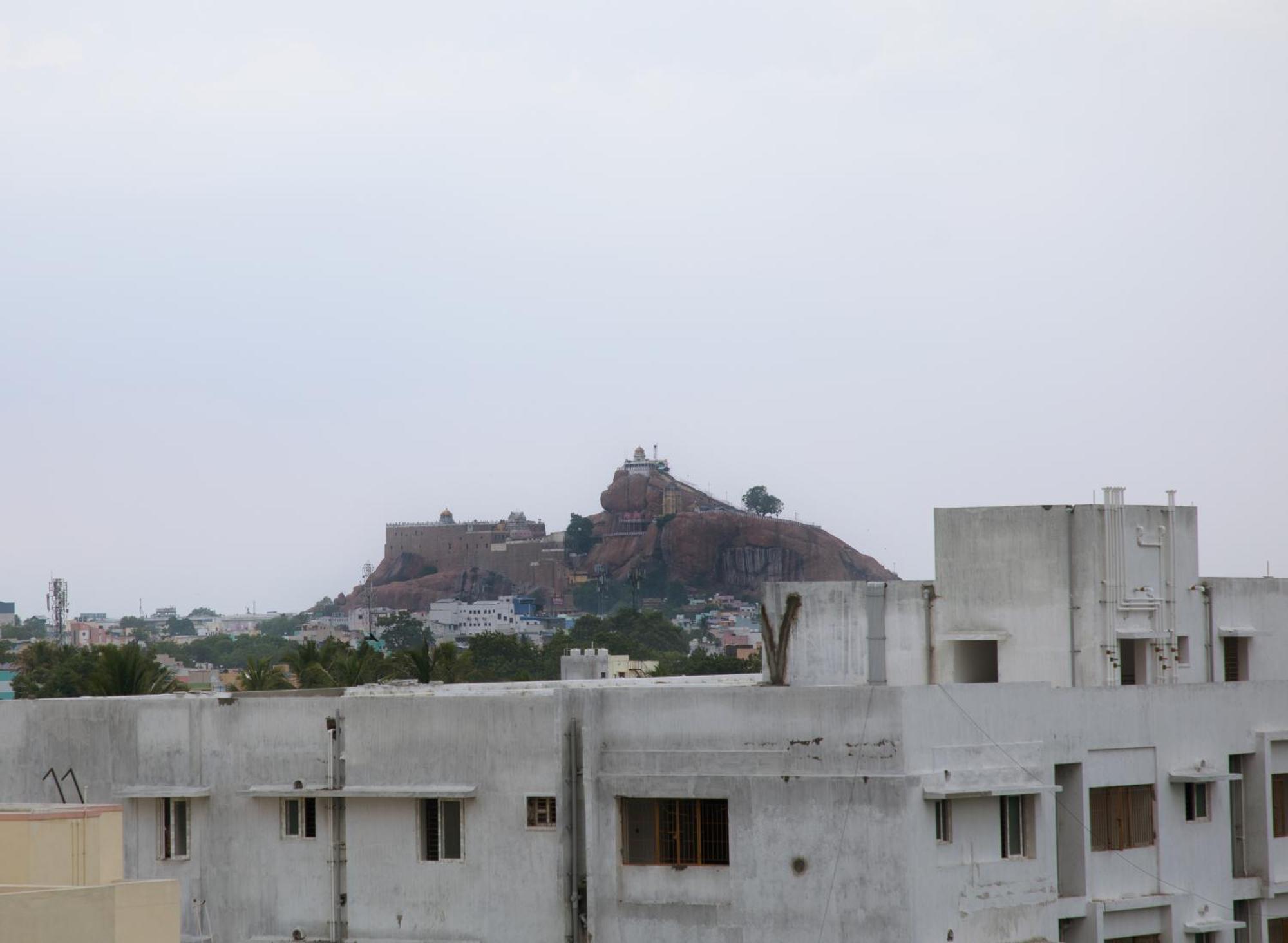 Manjhi Residency 호텔 Tiruchirappalli 외부 사진