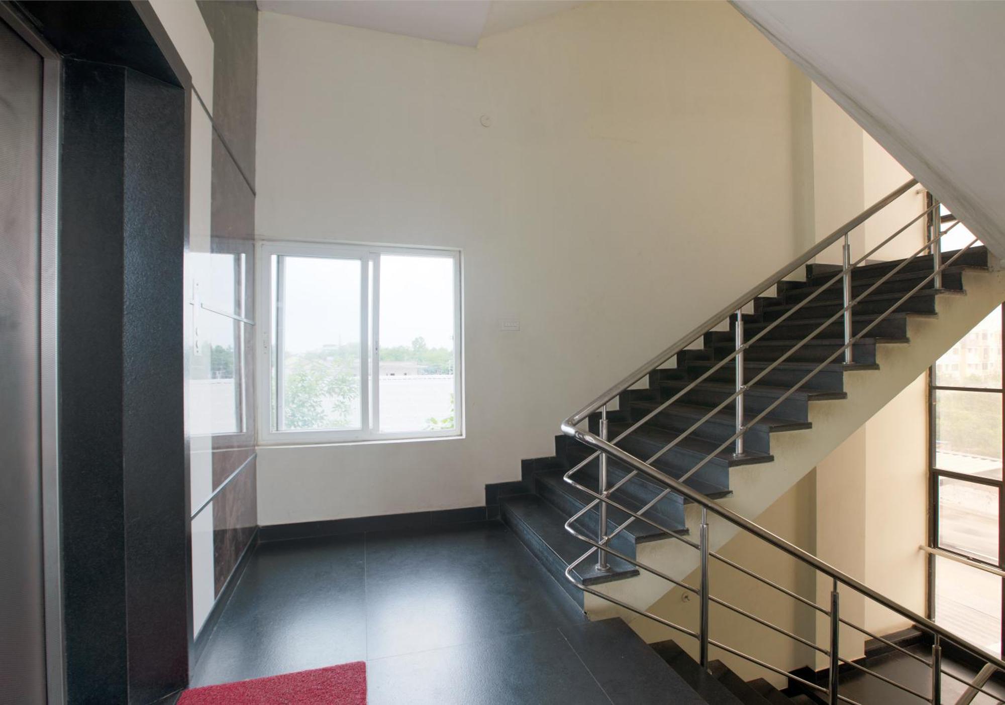 Manjhi Residency 호텔 Tiruchirappalli 외부 사진